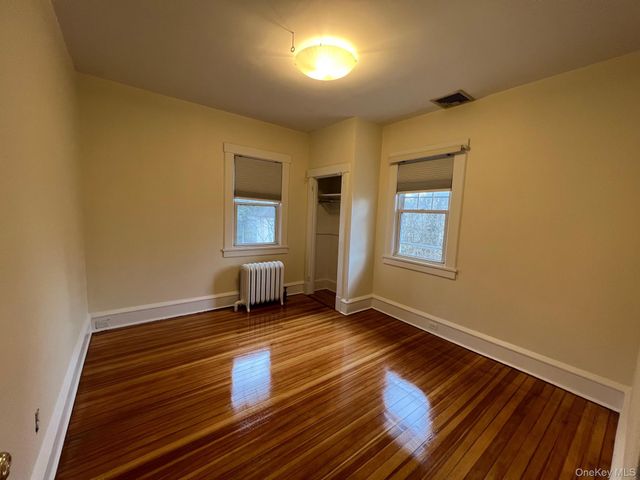 8 Bogart Avenue, Port Washington, NY 11050