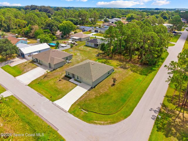 199 Tile Avenue SW, Palm Bay, FL 32908