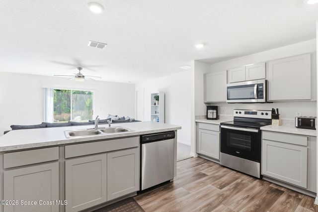 199 Tile Avenue SW, Palm Bay, FL 32908