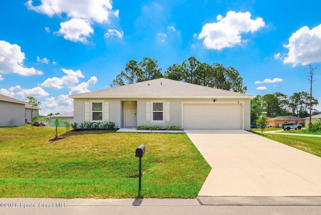 199 Tile Avenue SW, Palm Bay, FL 32908