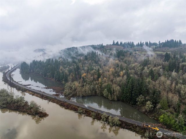 7104 Ocean Beach Highway, Longview, WA 98632