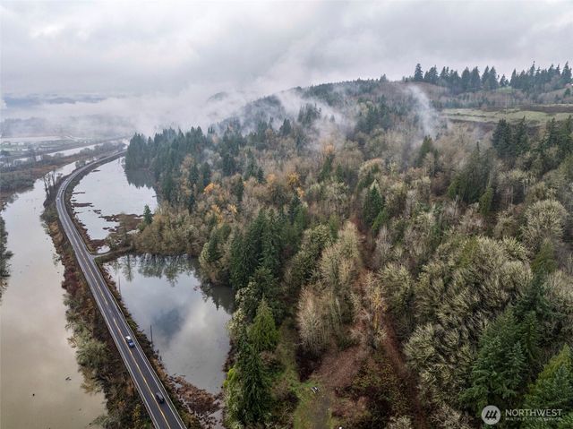 7104 Ocean Beach Highway, Longview, WA 98632