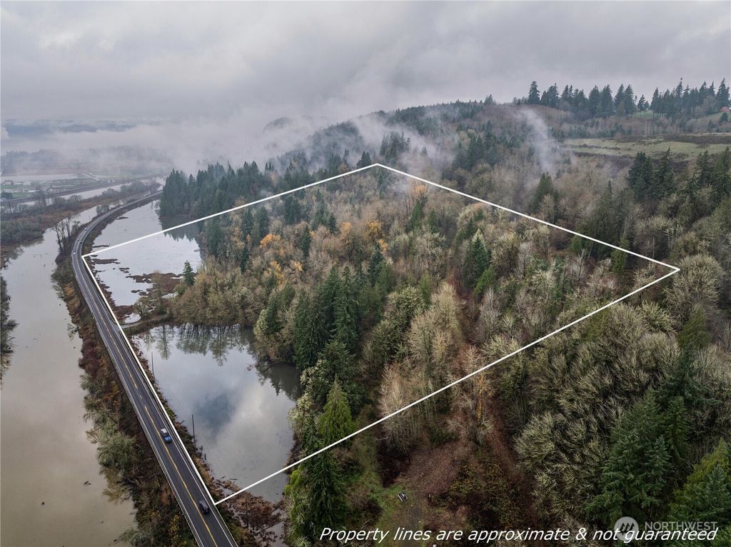 7104 Ocean Beach Highway, Longview, WA 98632