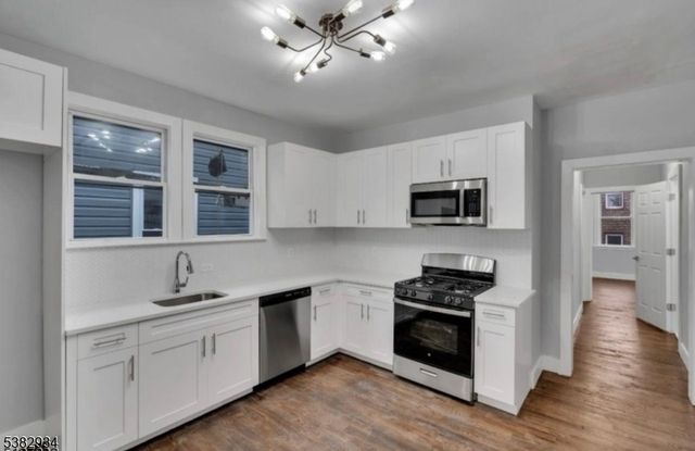 18 Salem St, Newark City, NJ 07106
