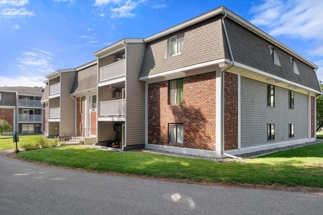 220 Bedford 5H, Bridgewater, MA 02324