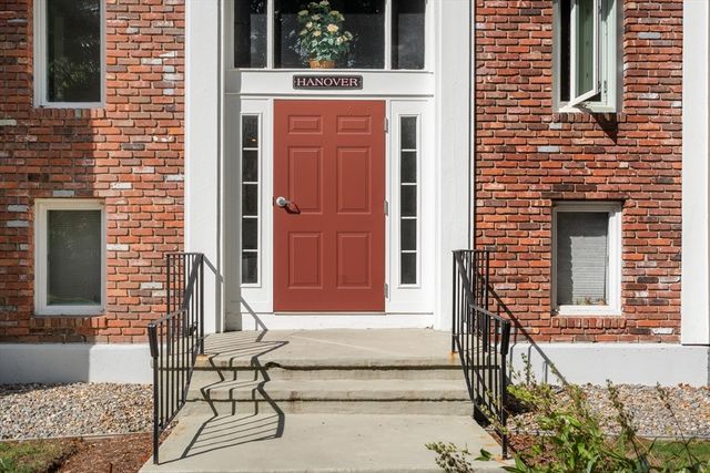 220 Bedford 5H, Bridgewater, MA 02324