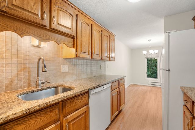 220 Bedford 5H, Bridgewater, MA 02324