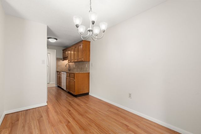 220 Bedford 5H, Bridgewater, MA 02324