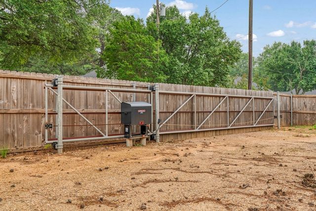 635 Cedar Creek, Reno, TX 75462