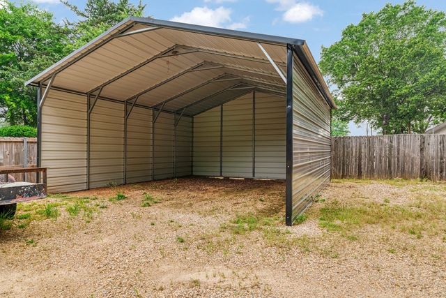 635 Cedar Creek, Reno, TX 75462
