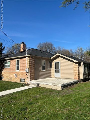 18315 Five Points Street, Redford, MI 48240