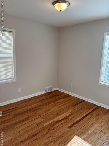 18315 Five Points Street, Redford, MI 48240