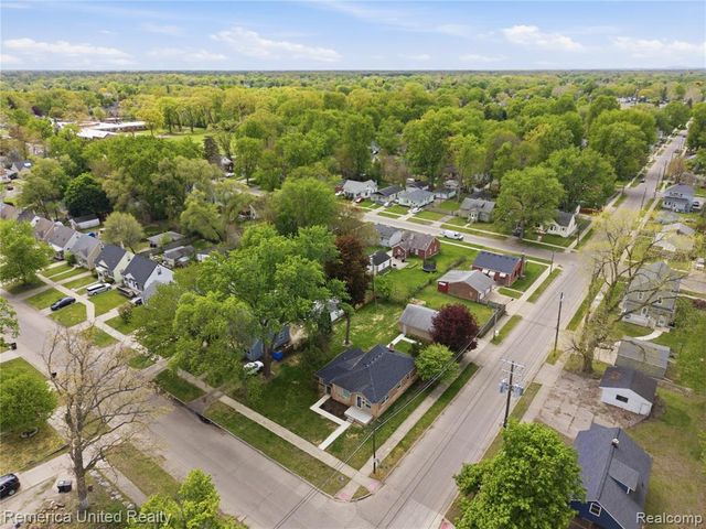 18315 Five Points Street, Redford, MI 48240