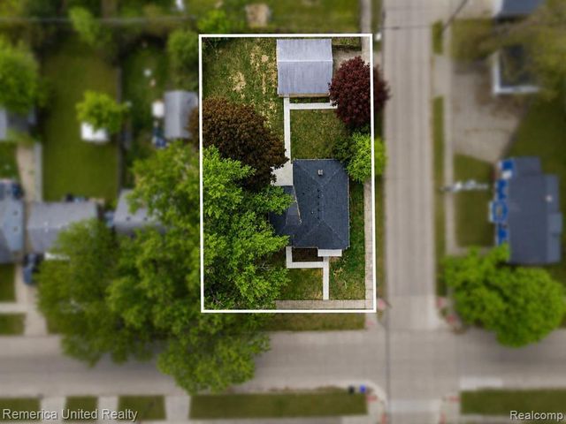 18315 Five Points Street, Redford, MI 48240