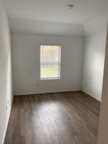 19115 Pinewood Grove Trail, New Caney, TX 77357