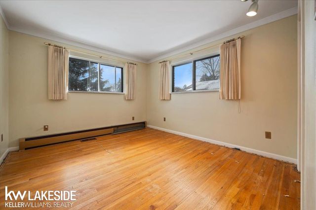 4020 Lakewood Drive, Waterford, MI 48329