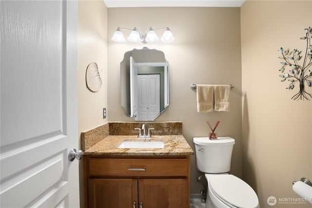1203 Blue Jay Avenue SW, Orting, WA 98360