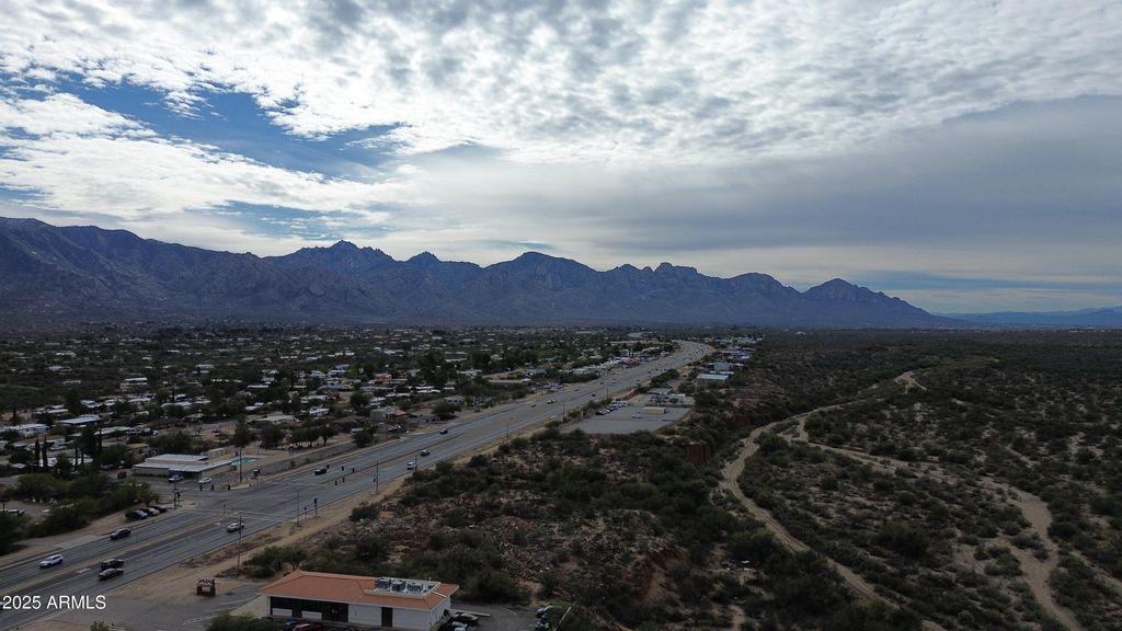 Image 15 of property listing at 16633 N Oracle Road -, Tucson, AZ 85739