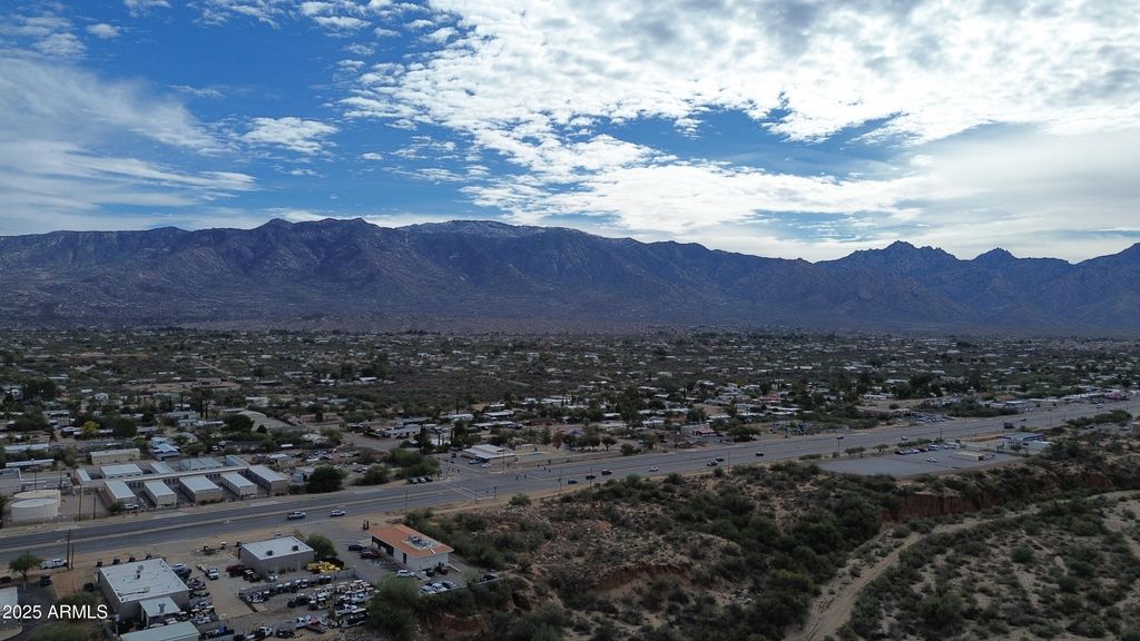 Image 18 of property listing at 16633 N Oracle Road -, Tucson, AZ 85739