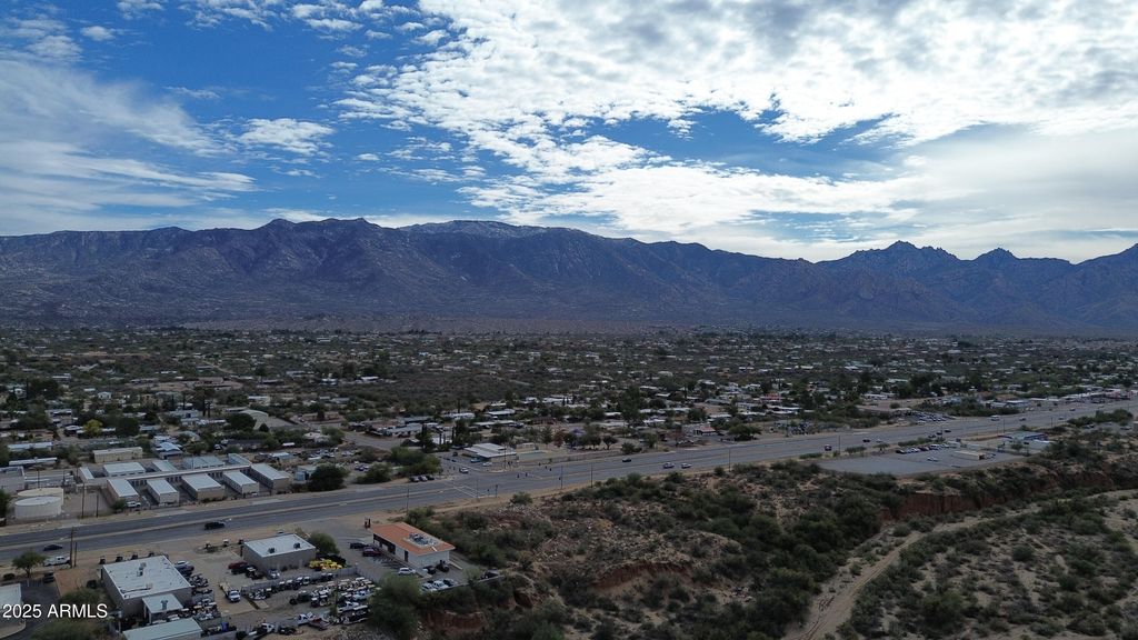 Image 19 of property listing at 16633 N Oracle Road -, Tucson, AZ 85739
