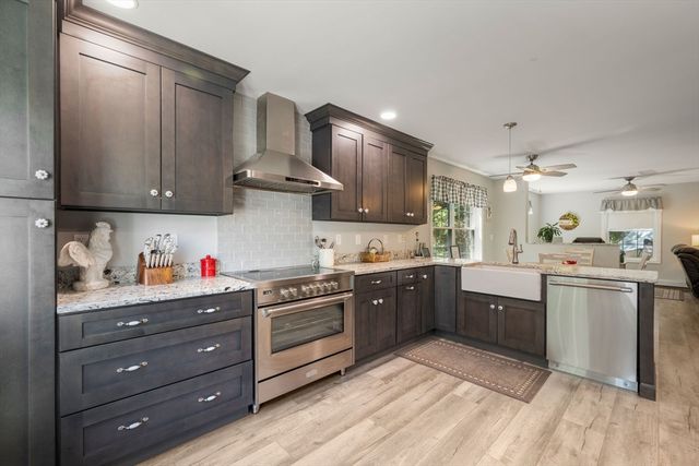 89 Trefton Avenue, Weymouth, MA 02188