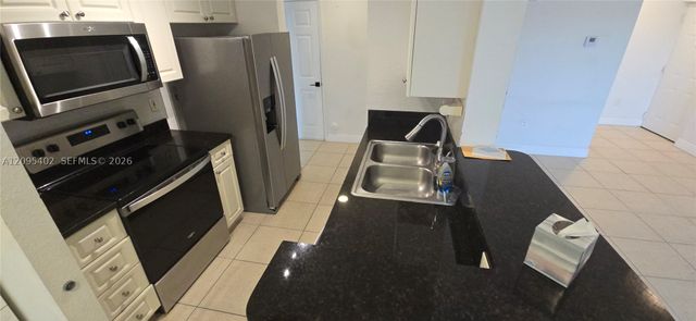 21000 SW 87th Ave 308, Cutler Bay, FL 33189