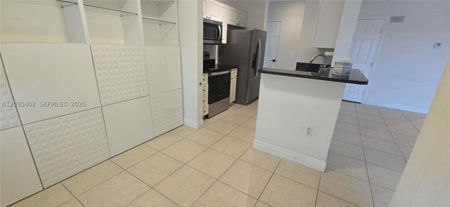 21000 SW 87th Ave 308, Cutler Bay, FL 33189