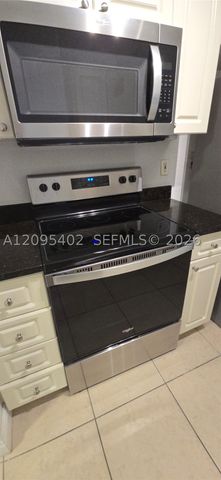21000 SW 87th Ave 308, Cutler Bay, FL 33189