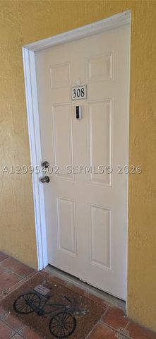 21000 SW 87th Ave 308, Cutler Bay, FL 33189