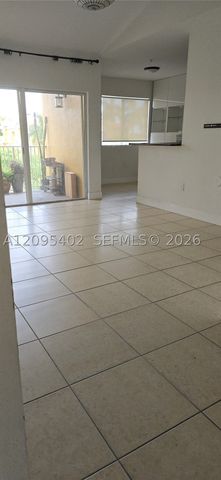 21000 SW 87th Ave 308, Cutler Bay, FL 33189