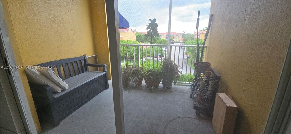 21000 SW 87th Ave 308, Cutler Bay, FL 33189