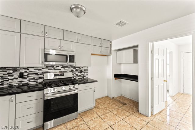 2153 Sleepy, Las Vegas, NV 89106