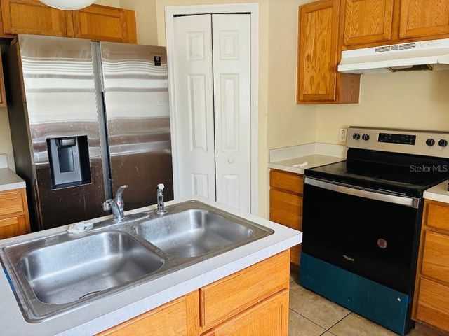8158 SETTLERS CREEK CIRCLE, Lakeland, FL 33810