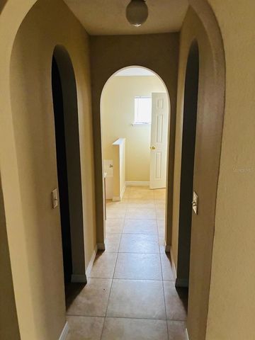 8158 SETTLERS CREEK CIRCLE, Lakeland, FL 33810