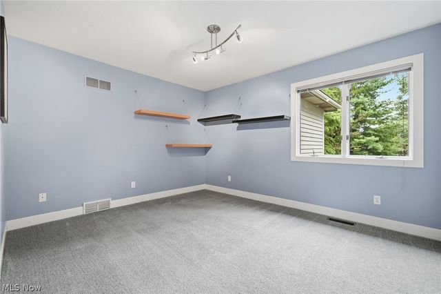 499 Mackinaw Circle, Akron, OH 44333