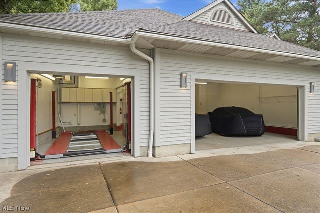 499 Mackinaw Circle, Akron, OH 44333