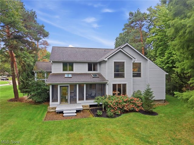 499 Mackinaw Circle, Akron, OH 44333