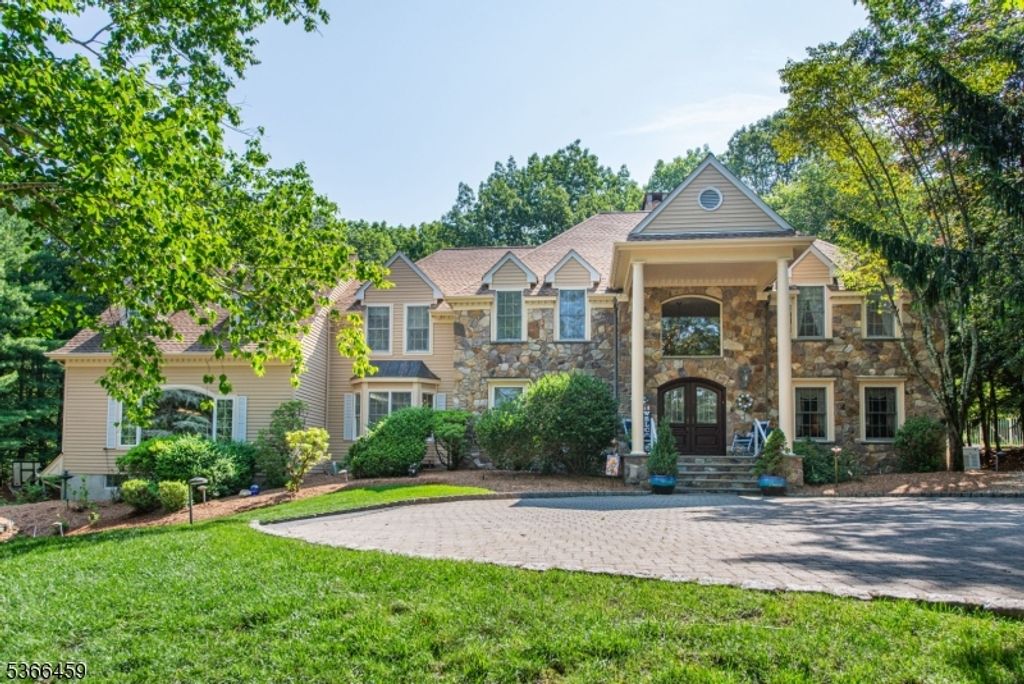 5 Montauk Trl, Wayne Twp., NJ 07470