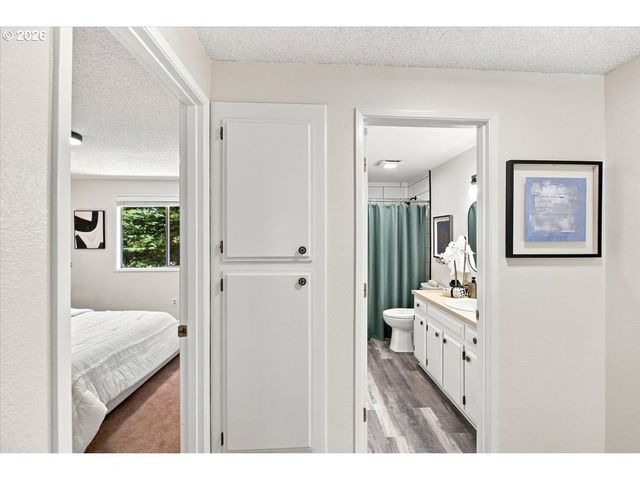 247 MCNARY HEIGHTS Dr N, Keizer, OR 97303