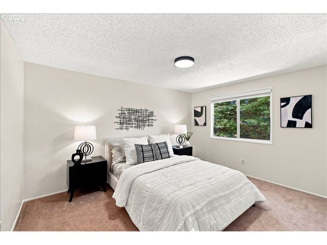 247 MCNARY HEIGHTS Dr N, Keizer, OR 97303