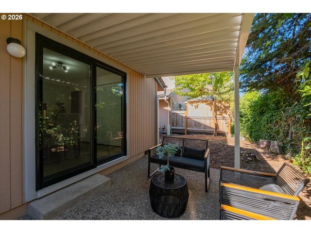 247 MCNARY HEIGHTS Dr N, Keizer, OR 97303