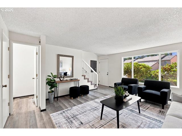 247 MCNARY HEIGHTS Dr N, Keizer, OR 97303