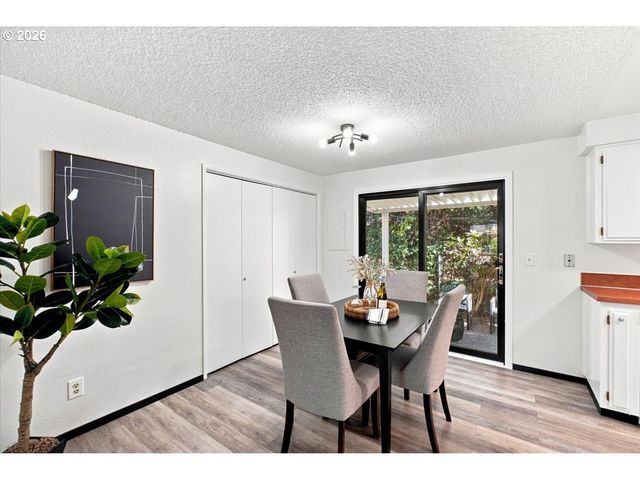 247 MCNARY HEIGHTS Dr N, Keizer, OR 97303
