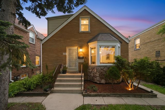 2537 Oak Street, Franklin Park, IL 60131
