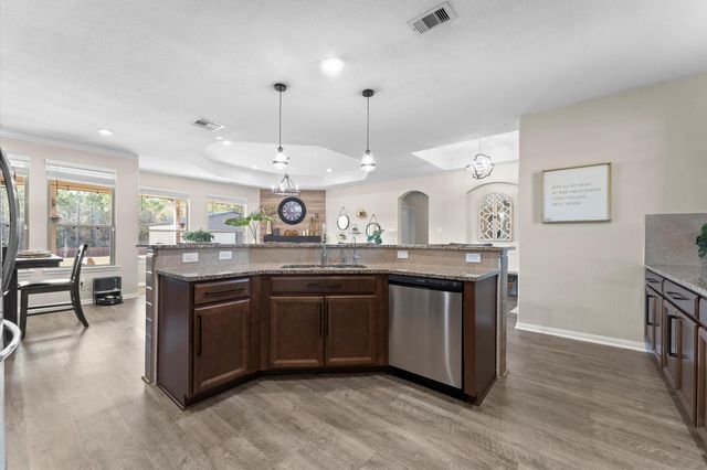 9729 Waller Street, Conroe, TX 77303