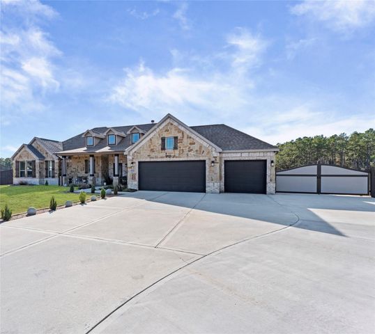 9729 Waller Street, Conroe, TX 77303