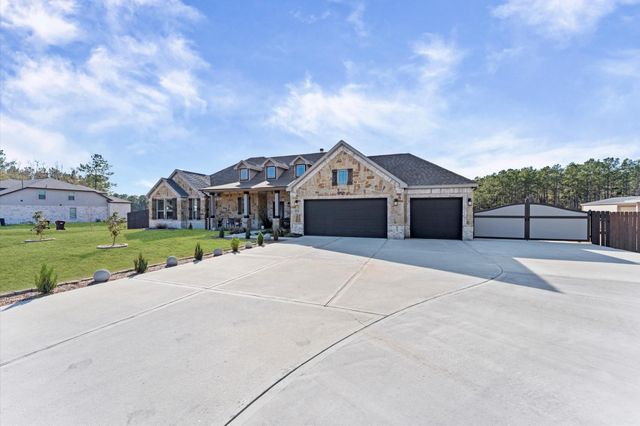 9729 Waller Street, Conroe, TX 77303