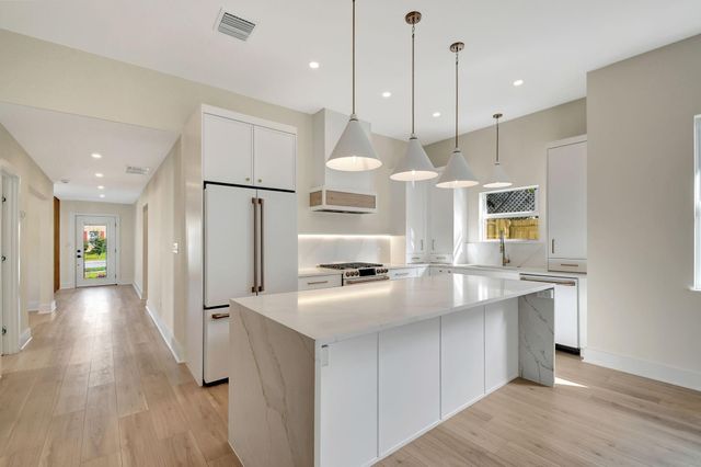 732 Flamingo Drive, West Palm Beach, FL 33401