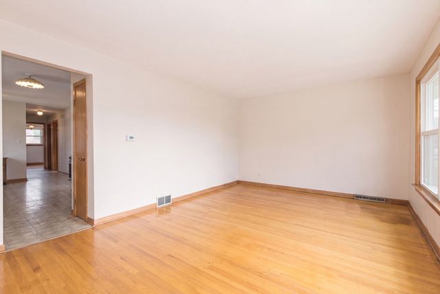 7234 W Fitch Avenue, Chicago, IL 60631