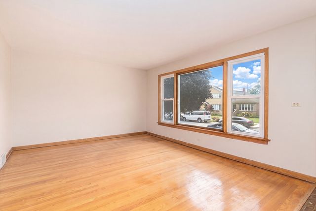 7234 W Fitch Avenue, Chicago, IL 60631